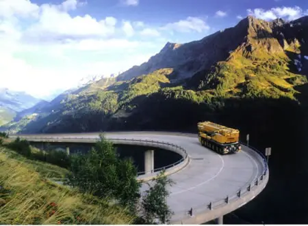 noleggio autogru casale corte cerro valloggia